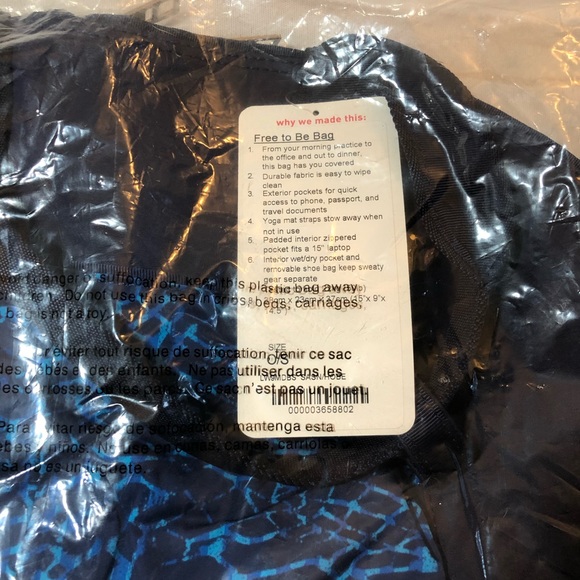 🆕 Lululemon Free to Be Bag - Picture 3 of 6